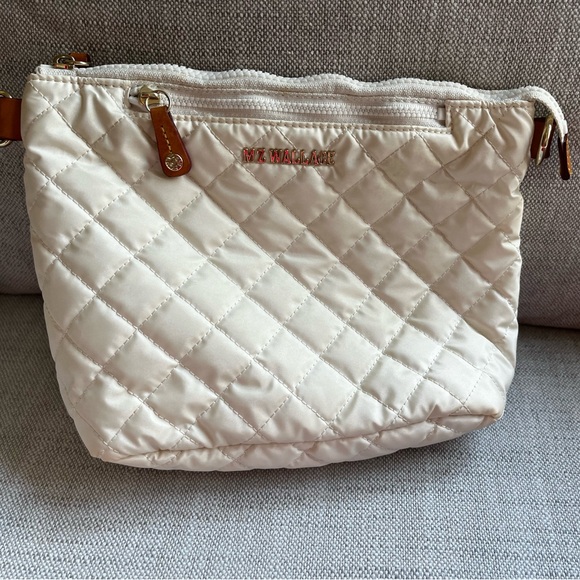 MZ Wallace original Scout crossbody bag in Pearl Metallic - Picture 2 of 12